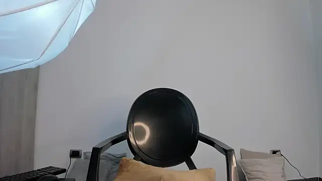 Snapshot of _miamadison chatting on March 2025 11:40:01 AM miamadison online show from March 2025 11:40:01 AM