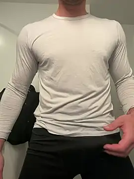 sweetycam online show from March 2026 08:25:01 PM