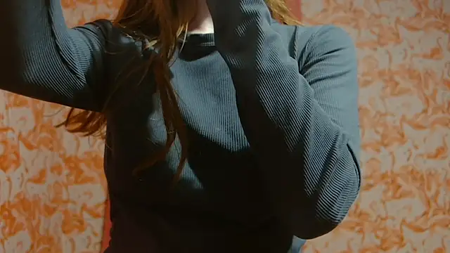 Snapshot of strawberrysmoothie chatting on January 2025 03:00:02 AM strawberrysmoothie online show from January 2025 03:00:02 AM