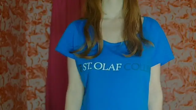 Snapshot of strawberrysmoothie chatting on February 2025 03:30:02 AM strawberrysmoothie online show from February 2025 03:30:02 AM