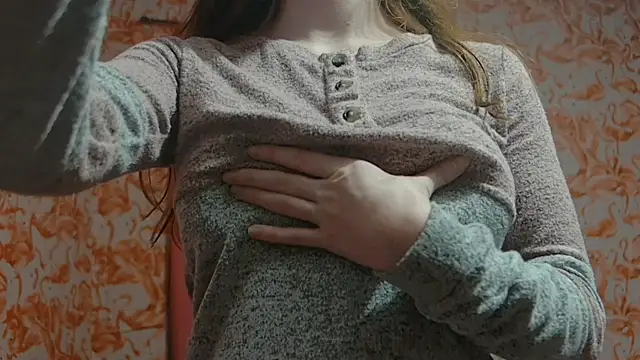 Snapshot of strawberrysmoothie chatting on February 2025 05:05:02 AM strawberrysmoothie online show from February 2025 05:05:02 AM