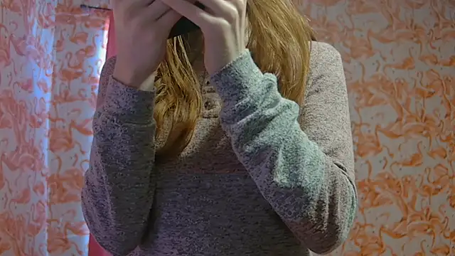 Snapshot of strawberrysmoothie chatting on February 2025 08:22:01 PM strawberrysmoothie online show from February 2025 08:22:01 PM