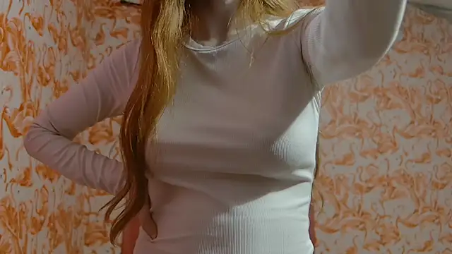 Snapshot of strawberrysmoothie chatting on October 2025 01:06:02 AM strawberrysmoothie online show from October 2025 01:06:02 AM