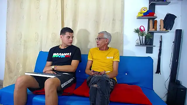 Snapshot of Leon_hot_X chatting on October 2025 12:14:01 AM Leon hot X online show from October 2025 12:14:01 AM