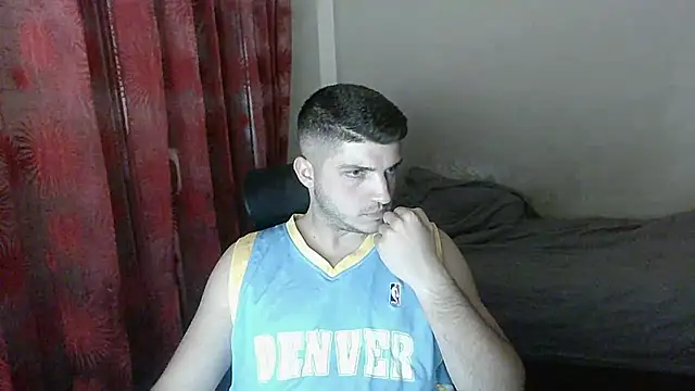 BoiWhore online show from September 2025 04:34:01 PM