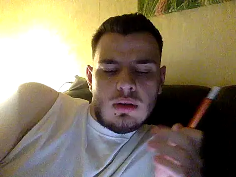 Snapshot of oscar_sweet22 chatting on January 2026 10:35:02 PM oscar sweet22 online show from January 2026 10:35:02 PM