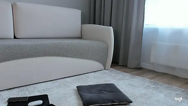 AmelinaLove online show from April 2026 02:17:02 AM