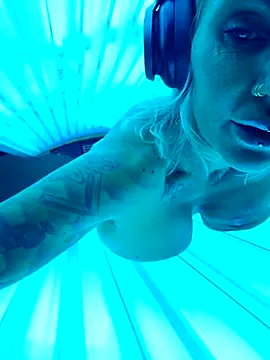 Snapshot of Ninasweden chatting on March 2025 08:43:01 PM Ninasweden online show from March 2025 08:43:01 PM