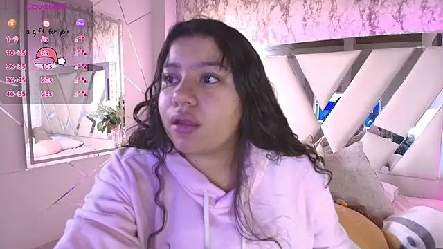 Miaa Smiith1 online show from December 2024 11:45:01 AM