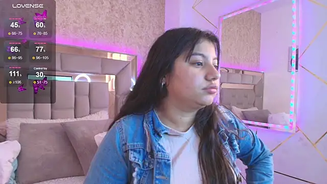 Miaa Smiith1 online show from January 2025 11:37:02 AM