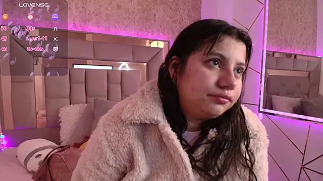 Miaa Smiith1 online show from January 2025 11:43:02 AM