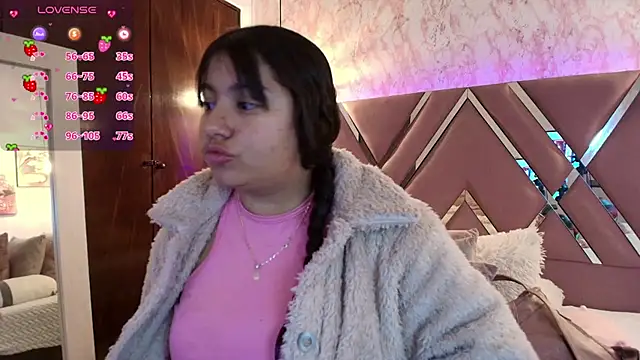 Miaa Smiith1 online show from February 2025 12:06:02 PM