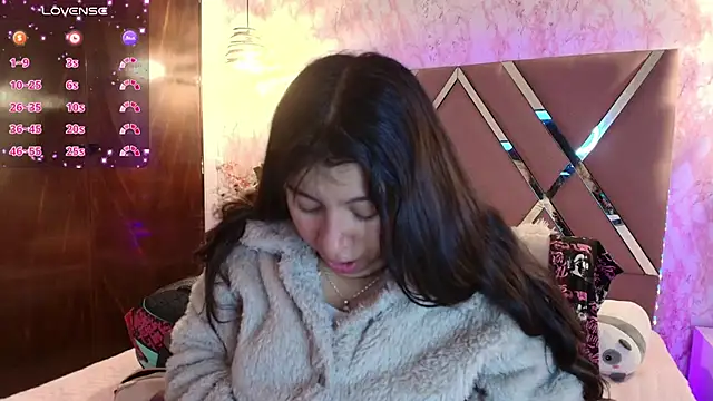 Miaa Smiith1 online show from February 2025 12:22:02 PM