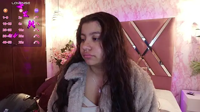 Miaa Smiith1 online show from February 2025 12:03:02 PM