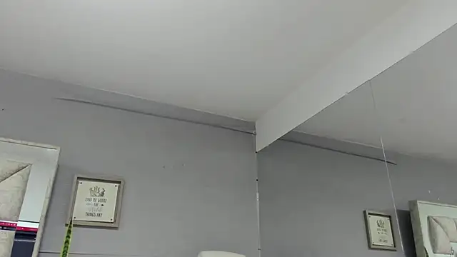 Sara Greey online show from January 2025 01:05:01 PM