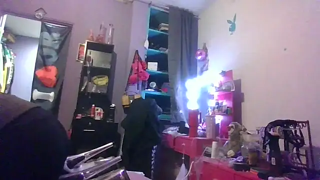 watermellonpussy online show from May 2026 03:24:01 AM