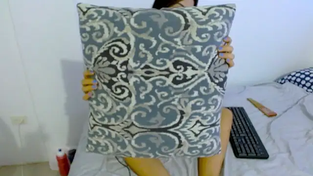 samanta r  online show from February 2025 10:54:01 PM