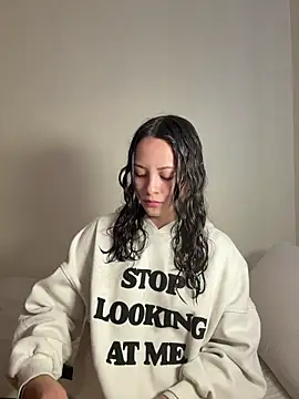 Megan Rodrigo online show from January 2026 02:01:02 PM