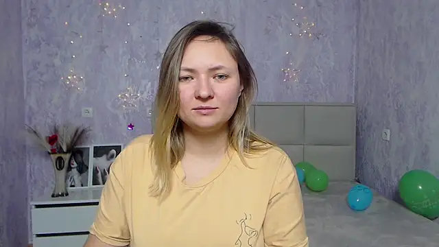 Snapshot of SallyVerda chatting on January 2025 09:34:01 PM SallyVerda online show from January 2025 09:34:01 PM