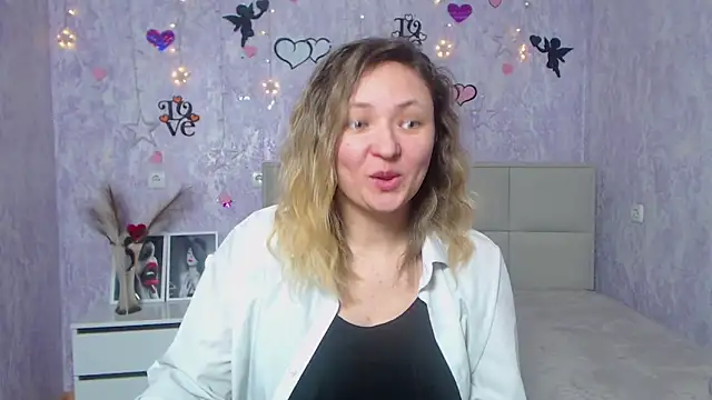 Snapshot of SallyVerda chatting on February 2025 09:58:01 PM SallyVerda online show from February 2025 09:58:01 PM