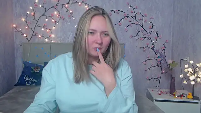 SallyVerda online show from April 2026 06:25:01 PM