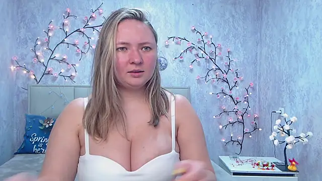 SallyVerda online show from May 2026 06:05:02 PM