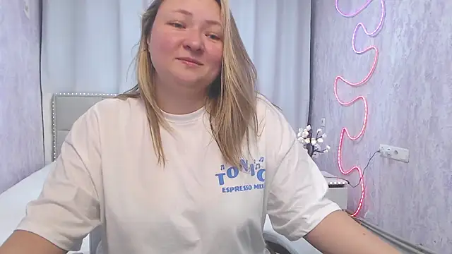 SallyVerda online show from July 2026 05:37:01 PM