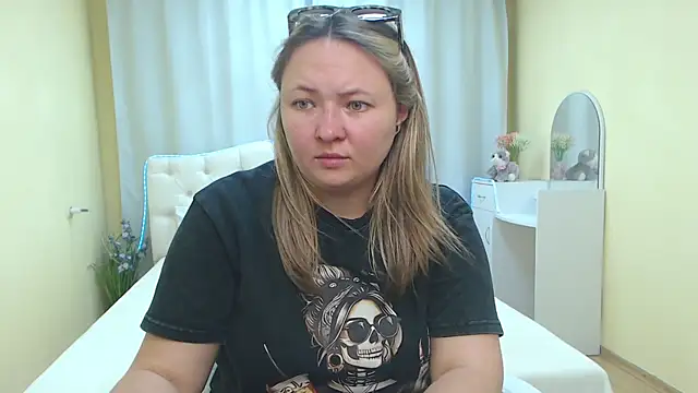 SallyVerda online show from July 2026 05:42:01 PM