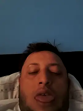 Snapshot of BatiBattman69 chatting on January 2025 04:44:01 PM BatiBattman69 online show from January 2025 04:44:01 PM