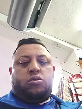 Snapshot of BatiBattman69 chatting on January 2025 03:01:02 AM BatiBattman69 online show from January 2025 03:01:02 AM