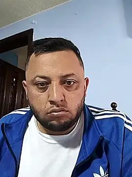 Snapshot of BatiBattman69 chatting on January 2025 05:02:02 PM BatiBattman69 online show from January 2025 05:02:02 PM