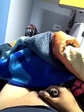 Snapshot of BatiBattman69 chatting on February 2025 06:53:02 AM BatiBattman69 online show from February 2025 06:53:02 AM