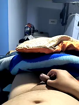 Snapshot of BatiBattman69 chatting on February 2025 06:02:01 AM BatiBattman69 online show from February 2025 06:02:01 AM