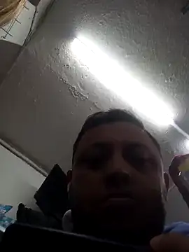 Snapshot of BatiBattman69 chatting on March 2025 03:19:01 AM BatiBattman69 online show from March 2025 03:19:01 AM