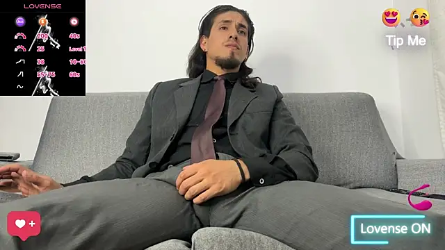 Tom blunt96 online show from October 2025 06:19:02 PM