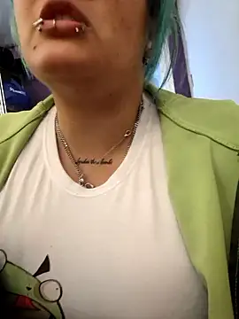 lucky-leah online show from January 2026 03:43:01 AM