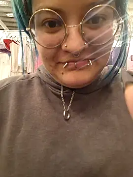 lucky-leah online show from May 2026 03:46:02 AM