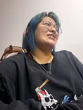 lucky-leah online show from May 2026 03:02:02 AM