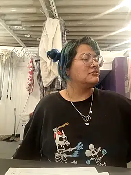 lucky-leah online show from June 2026 03:35:01 AM