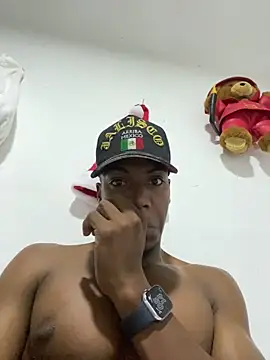 Snapshot of andrews2399 chatting on December 2024 01:15:02 AM andrews2399 online show from December 2024 01:15:02 AM