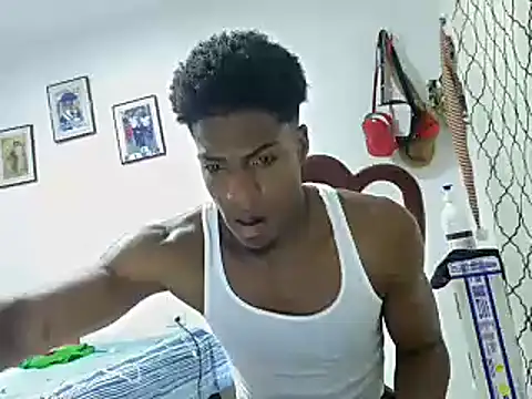 Snapshot of andrews2399 chatting on January 2025 01:42:02 AM andrews2399 online show from January 2025 01:42:02 AM