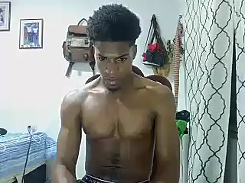 Snapshot of andrews2399 chatting on January 2025 03:44:02 AM andrews2399 online show from January 2025 03:44:02 AM