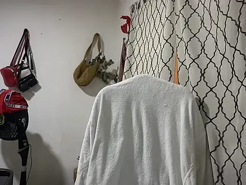 Snapshot of andrews2399 chatting on September 2025 04:56:01 PM andrews2399 online show from September 2025 04:56:01 PM