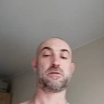 niesmialy39oon online show from May 2026 06:46:02 PM