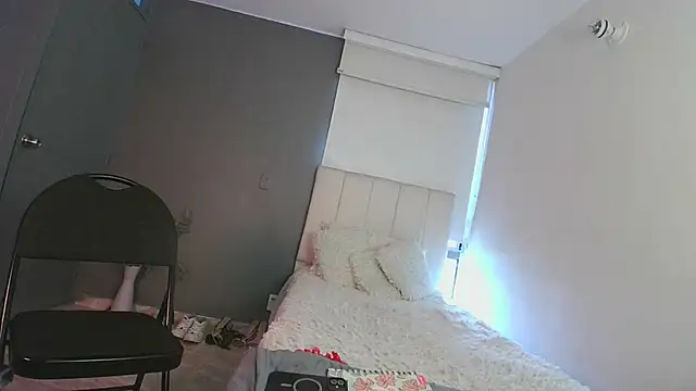 arteverena online show from March 2025 09:01:01 PM