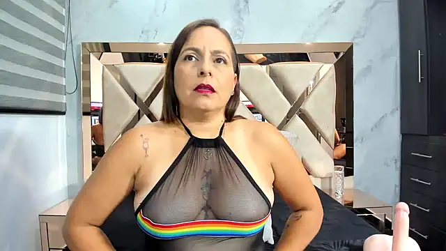 Snapshot of Susy_wisee chatting on February 2025 03:04:02 AM Susy wisee online show from February 2025 03:04:02 AM