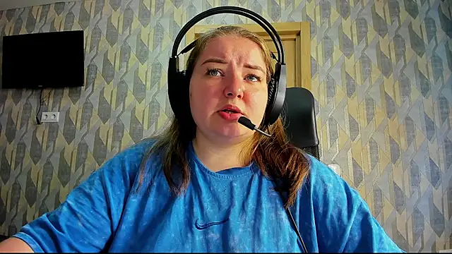 valery1610 online show from June 2026 07:46:01 AM