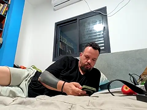 Snapshot of ccxc2@xh chatting on July 2026 01:34:02 AM ccxc2xh online show from July 2026 01:34:02 AM