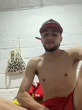 Snapshot of ever10183 chatting on April 2026 11:13:02 PM ever10183 online show from April 2026 11:13:02 PM