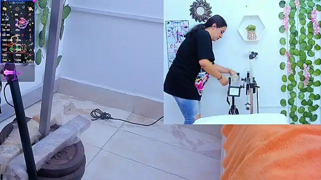 Snapshot of Daki_Ume_ chatting on March 2025 01:56:02 AM Daki Ume online show from March 2025 01:56:02 AM